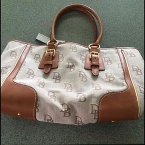 Dooney & Bourke purse